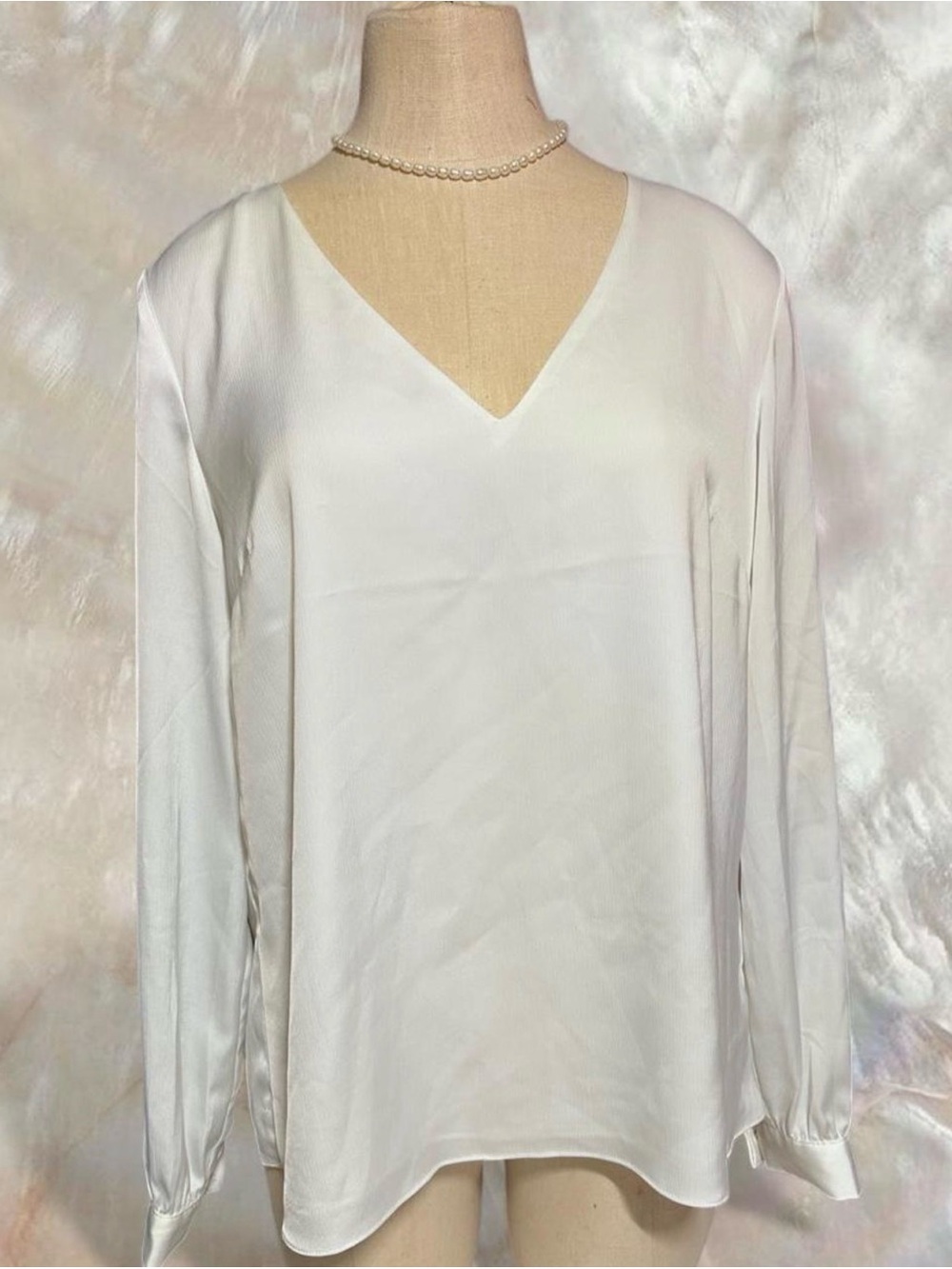 Classic Satin White V-Neck Long-Sleeve Top